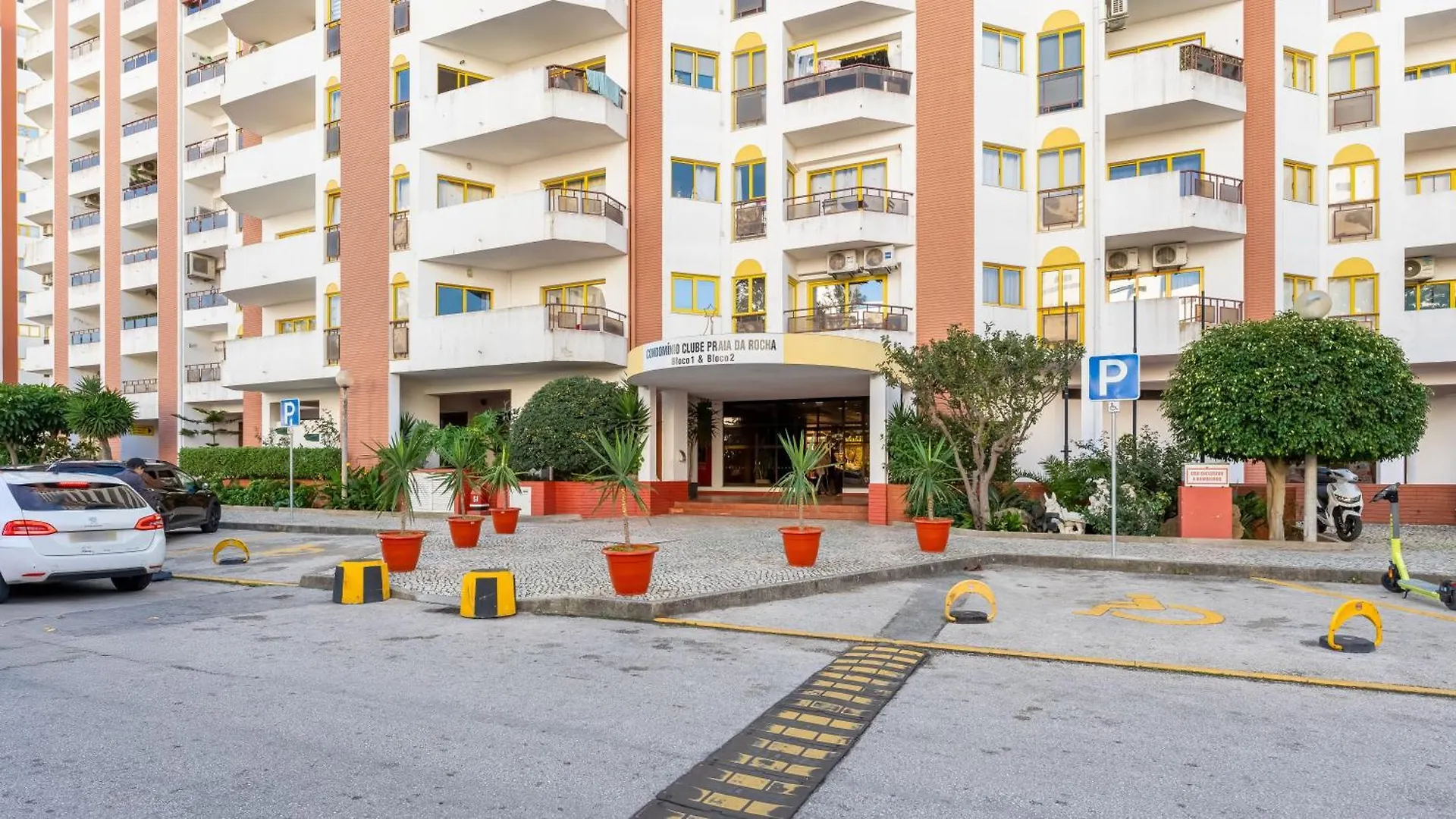 Red Velvet 1 Bdr Flat With Balcony By Lovelystay Portimao 0*,  Portugal