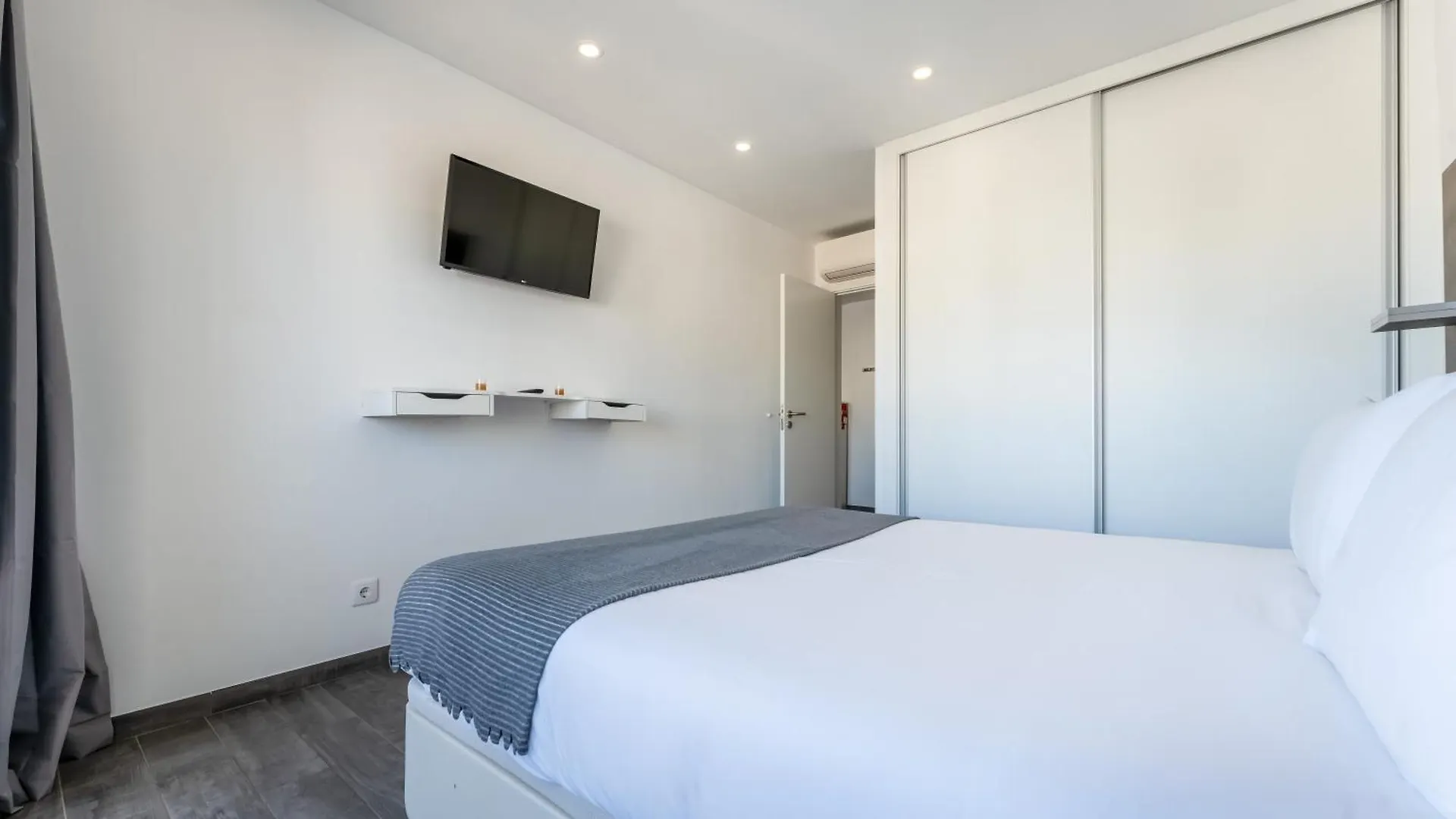 Apartment Red Velvet 1 Bdr Flat With Balcony By Lovelystay Portimao
